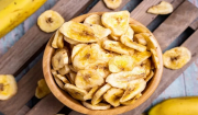 Γλυκά chips μπανάνας: Πώς να φτιάξετε εύκολα στο σπίτι το υγιεινό σνακ